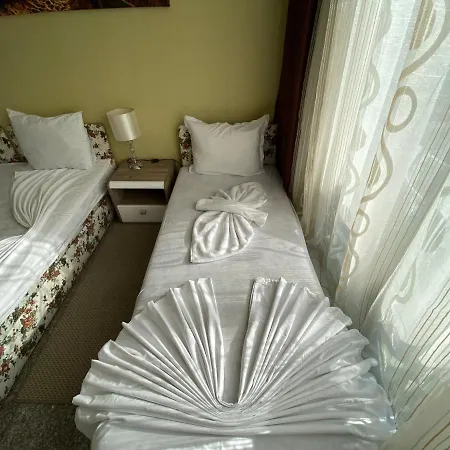 Admiral Plaza C 45 One Bedroom Апартаменты *